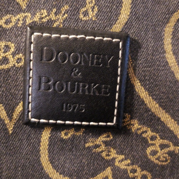 Dooney and Bourke bag - Picture 3 of 5